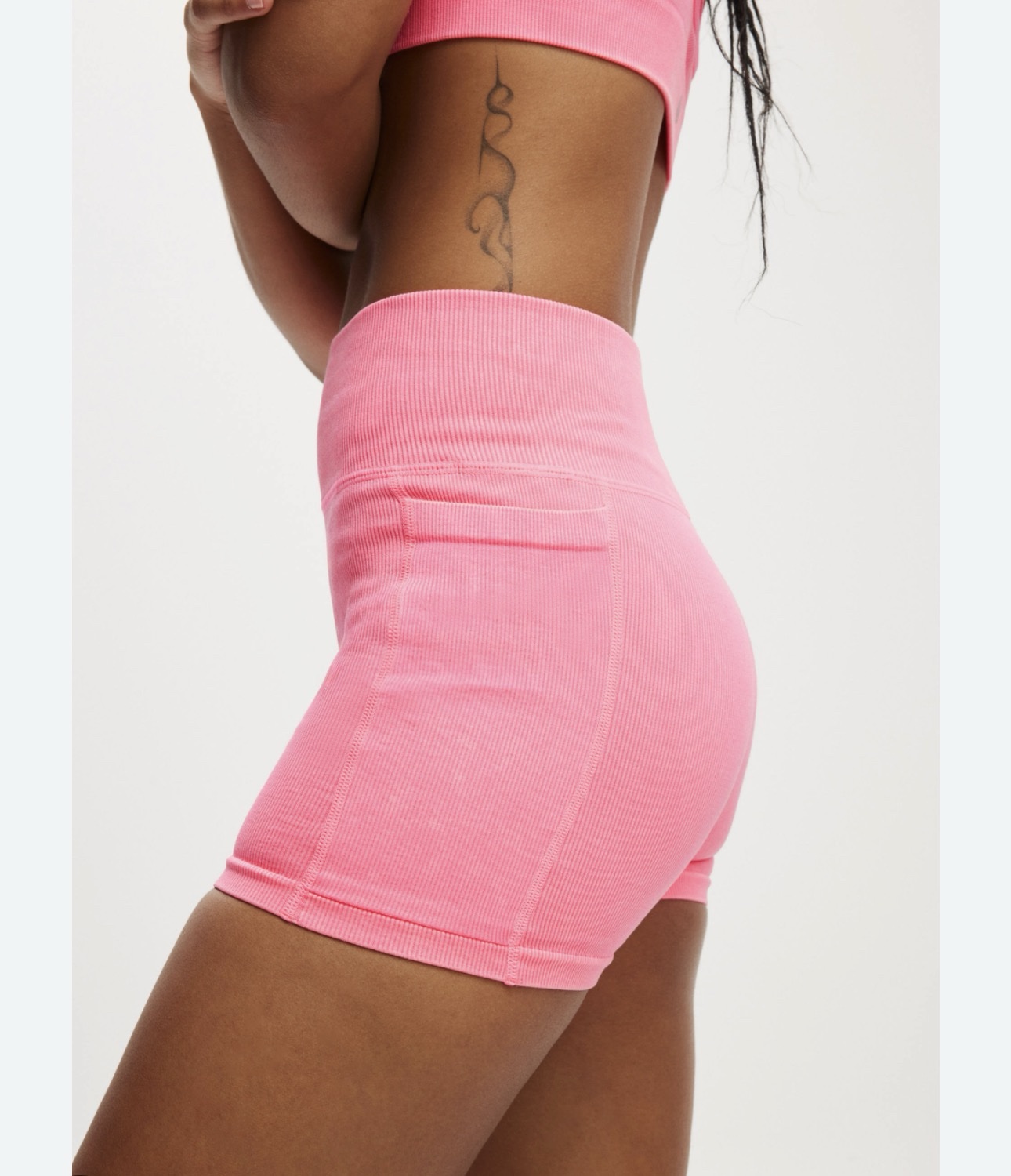 Seamless Pocket Shortie Short Rs375